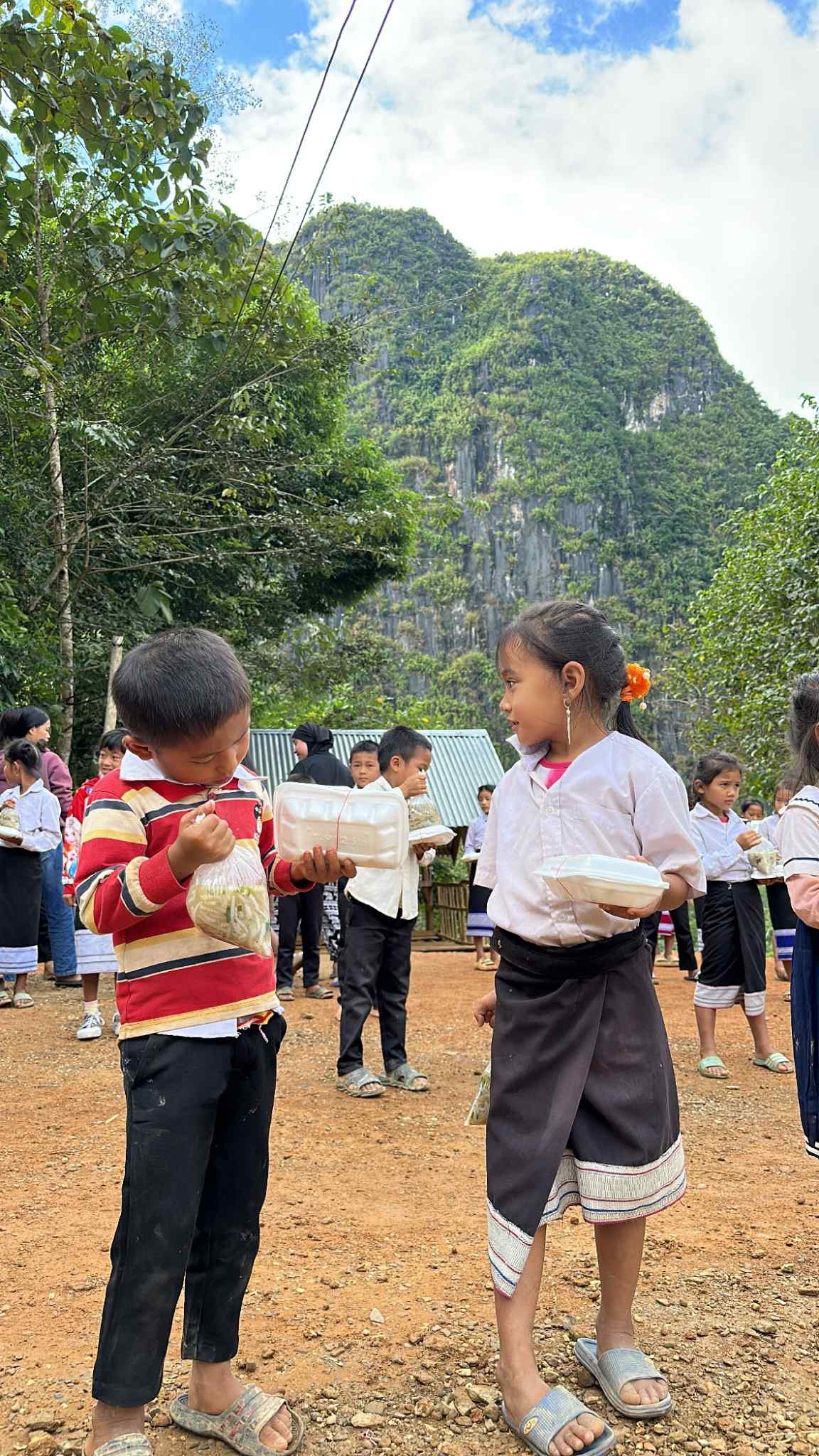 SAT-83 - Aqueduc – Sob Khan, Nong Khiaw, Laos
