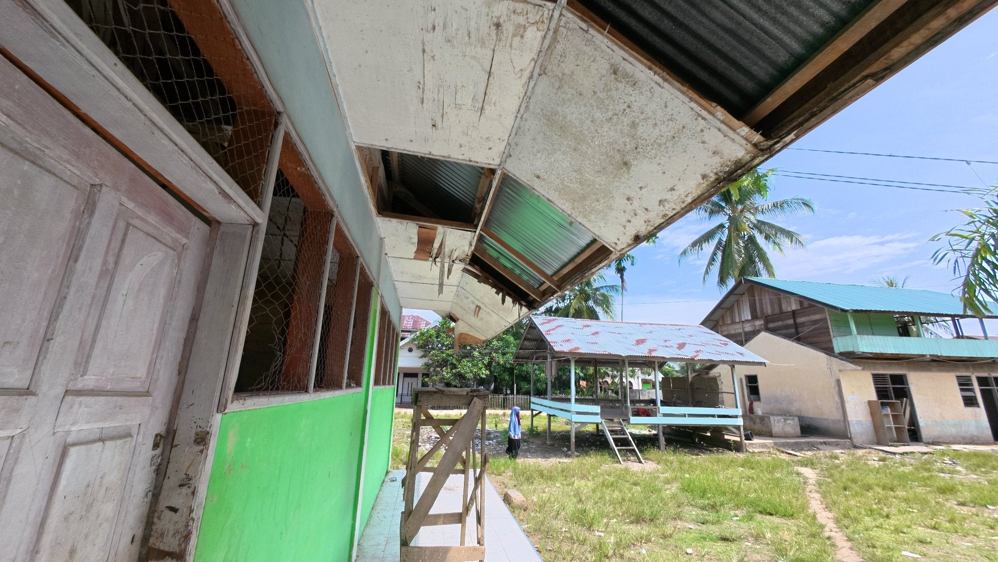 SAT-11 - École – Aceh, Indonésie