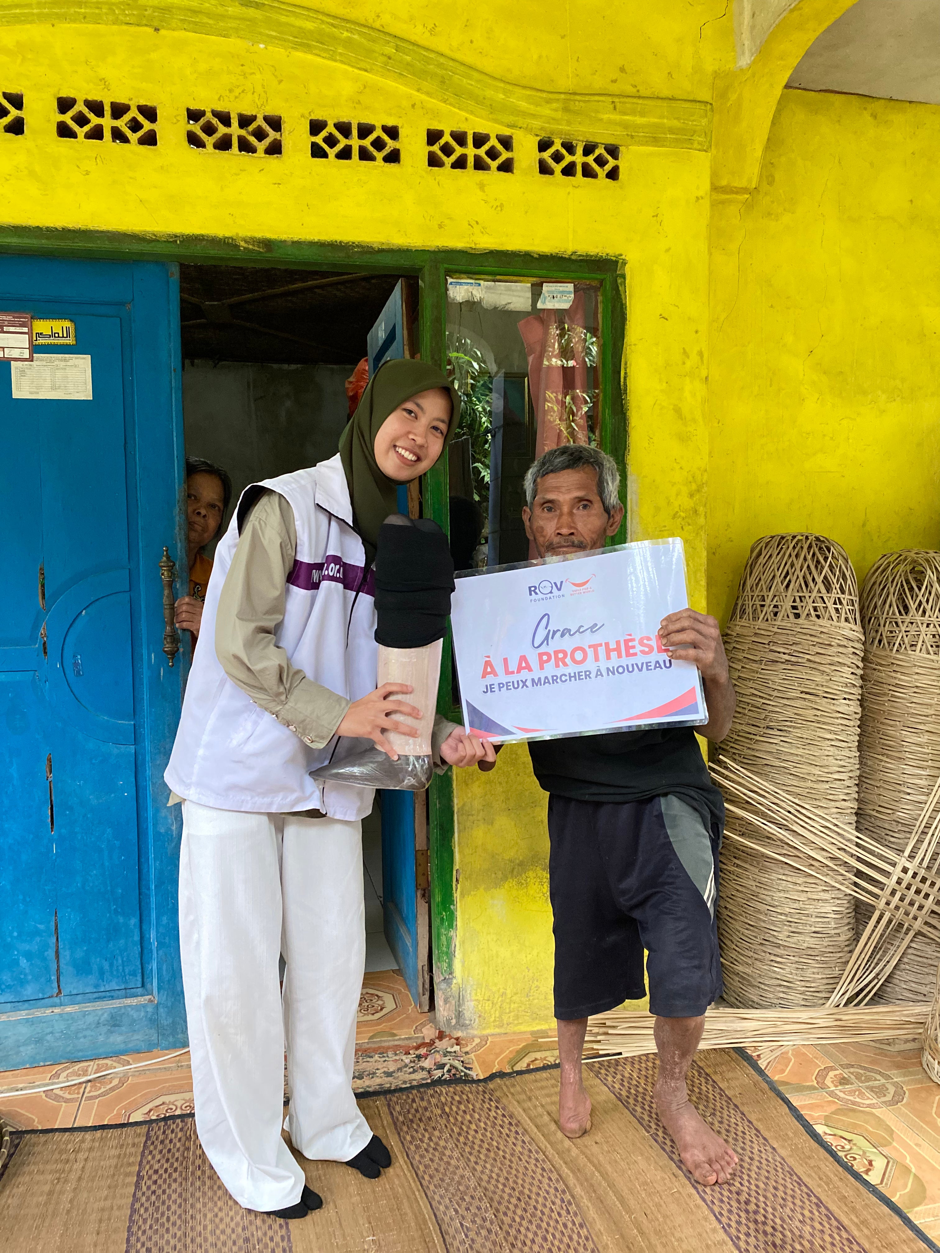 3 Prostheses – Bogor, Indonesia