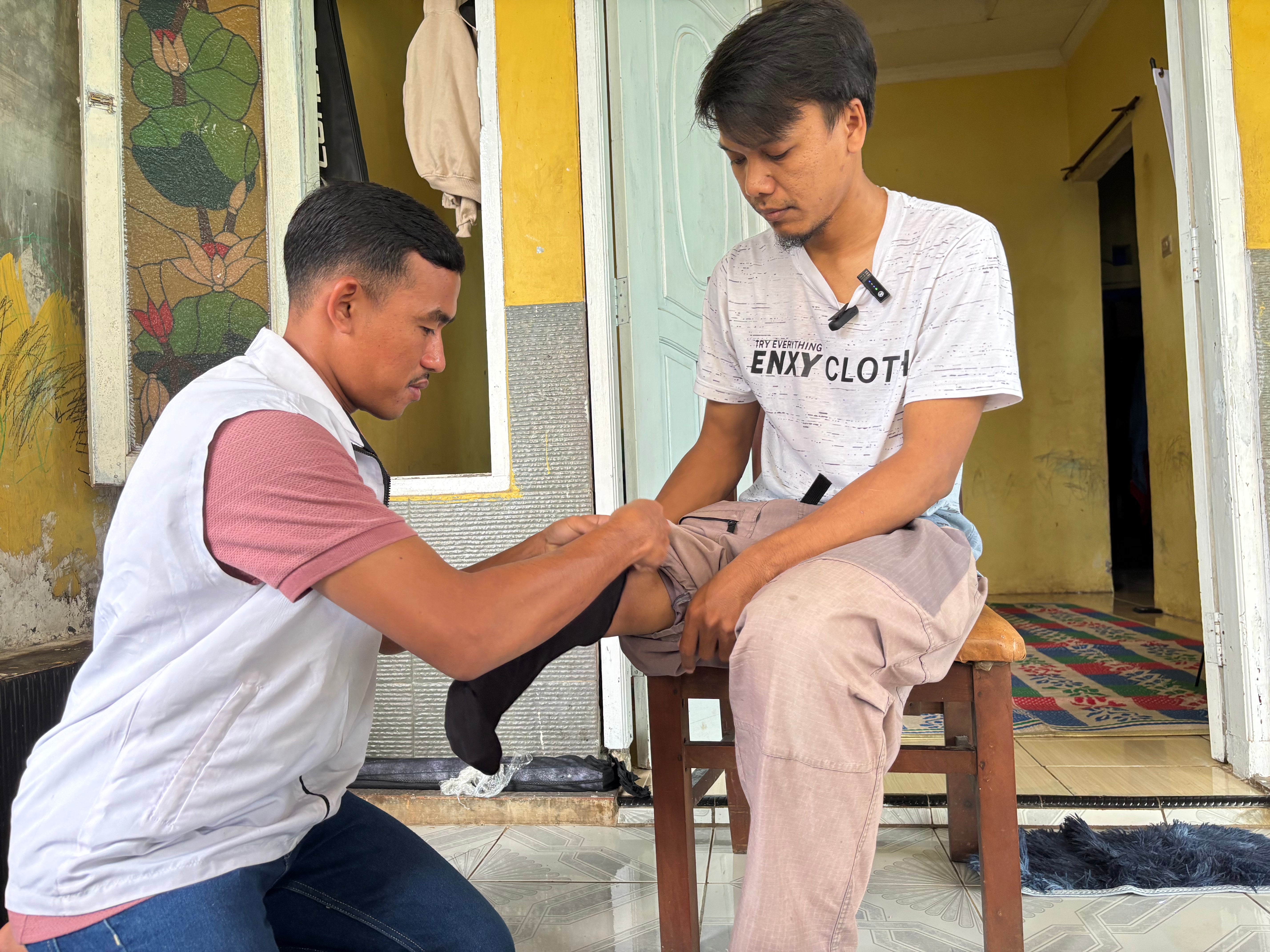 3 Prostheses – Bogor, Indonesia