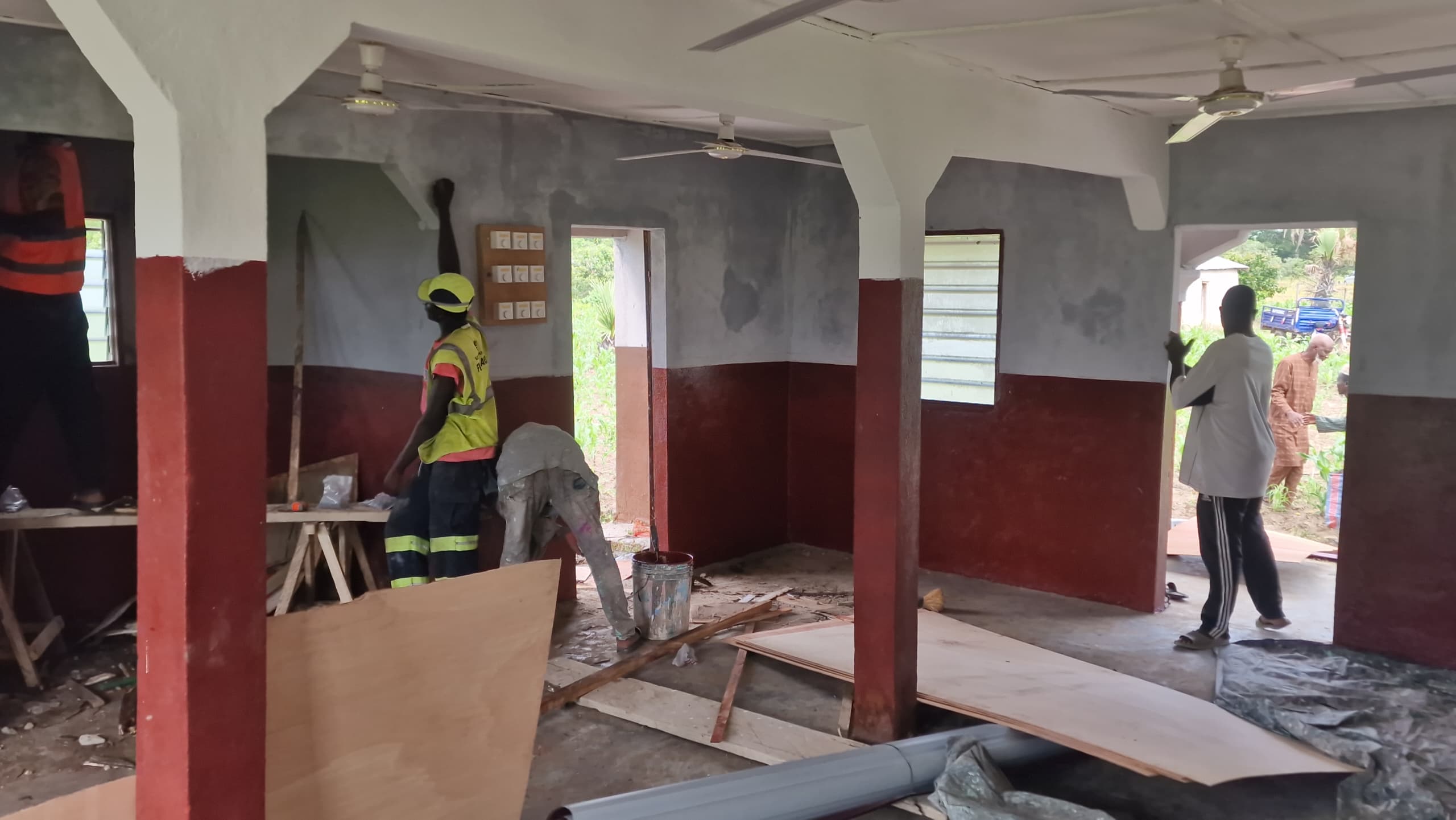 SAT-169 - Toit centre communautaire (Village Watchalo) - Togo, Sotouboua