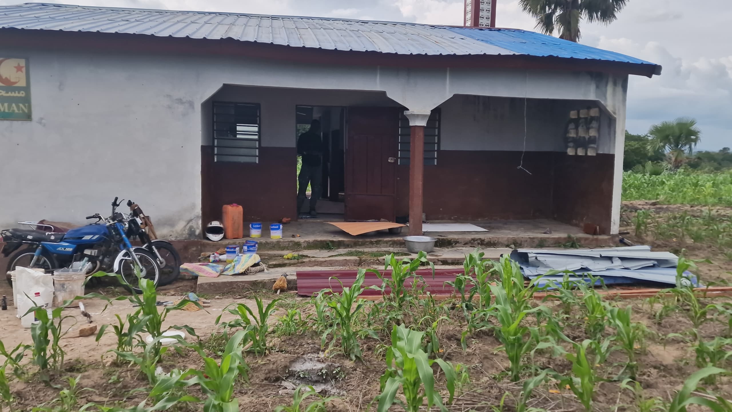 SAT-169 - Toit centre communautaire (Village Watchalo) - Togo, Sotouboua