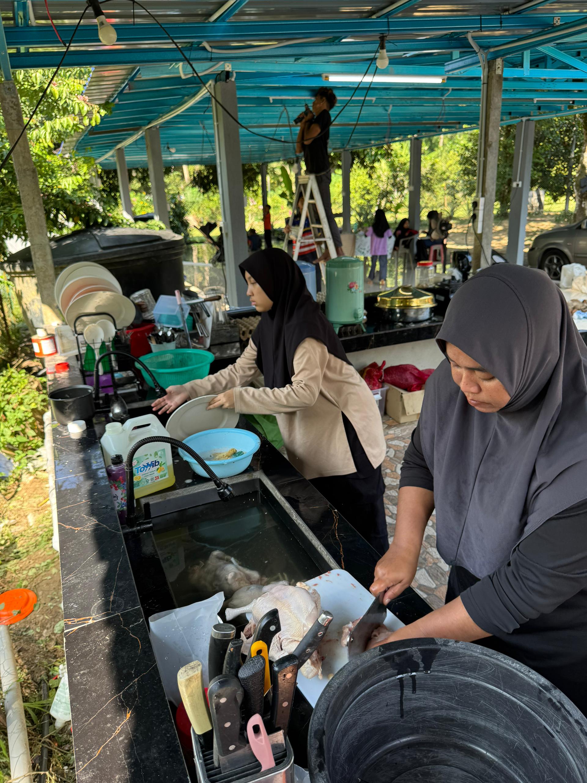 SAT-73 - Construction Orpheliant  – Kuala Lumpur, Malaisie