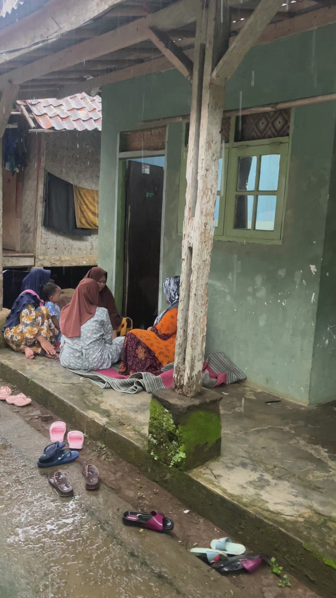 SAT-245: Réalisation d'un forage, Bogor; Indonésie.